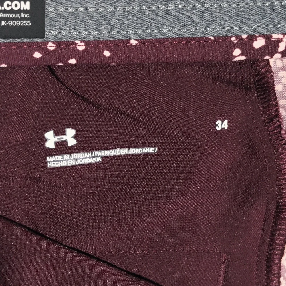 Under Armour UA Golf Shorts Mens‎ 34 Burgundy Printed 10